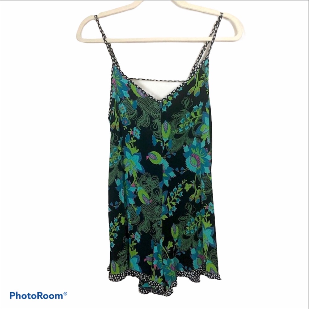 VINTAGE Lucy Love Floral Green&Black Ruffle Romper